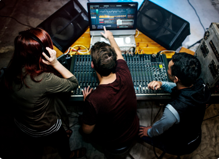 Music Industry Trends Explained How Sound, Streaming, and Artists Are Evolving
